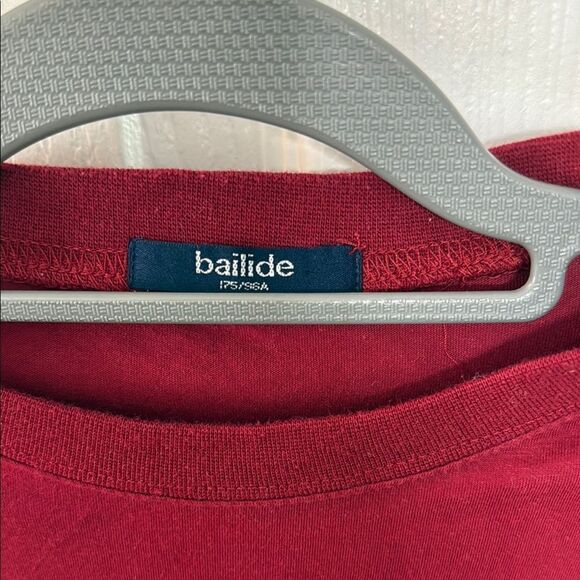 Red Short Sleeve Tee with Crew Neck - Picture 4 of 8